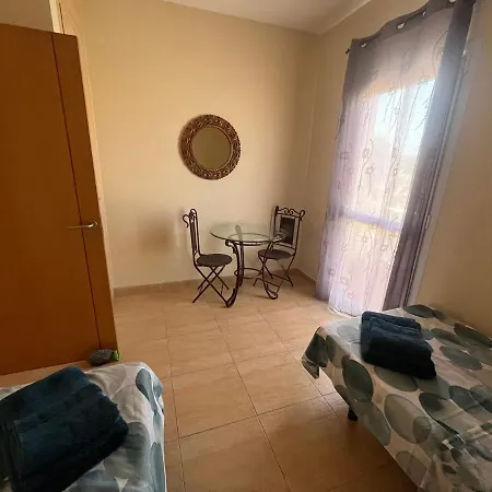 Caleta - Casa Mombassa Dom wakacyjny *